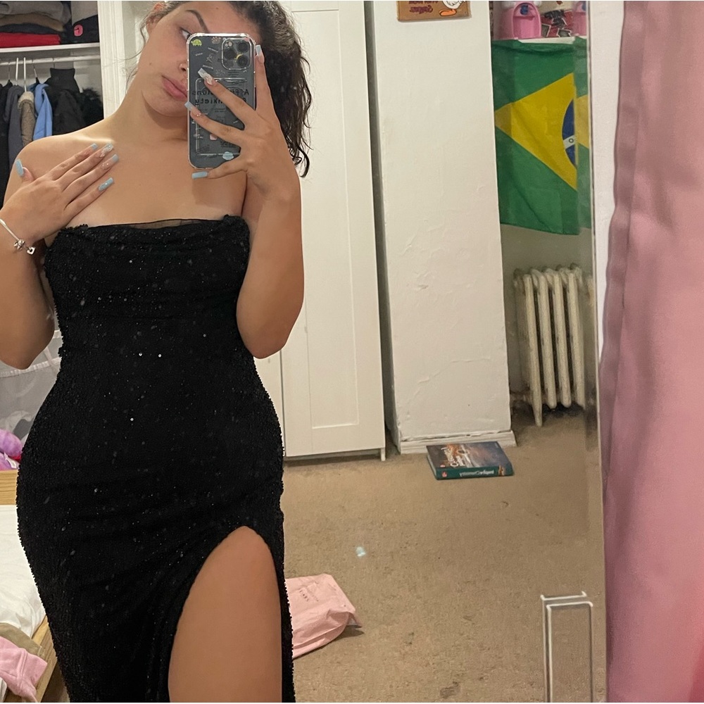 Black Sparkly Prom Dress!!🖤 - Picture 2 of 2